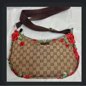 Gucci Tan Shoulder Bag with Red Floral Design